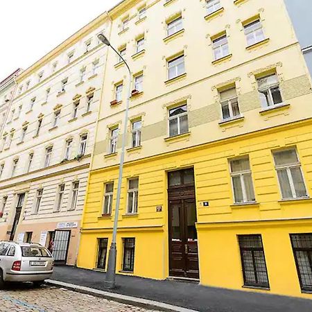 פראג Ground Floor Apartment מראה חיצוני תמונה