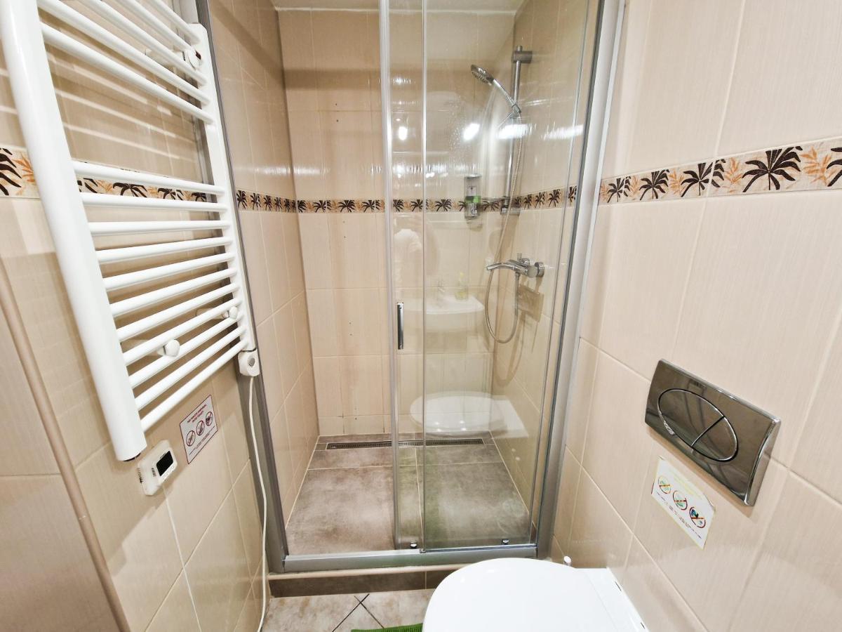 פראג Ground Floor Apartment מראה חיצוני תמונה