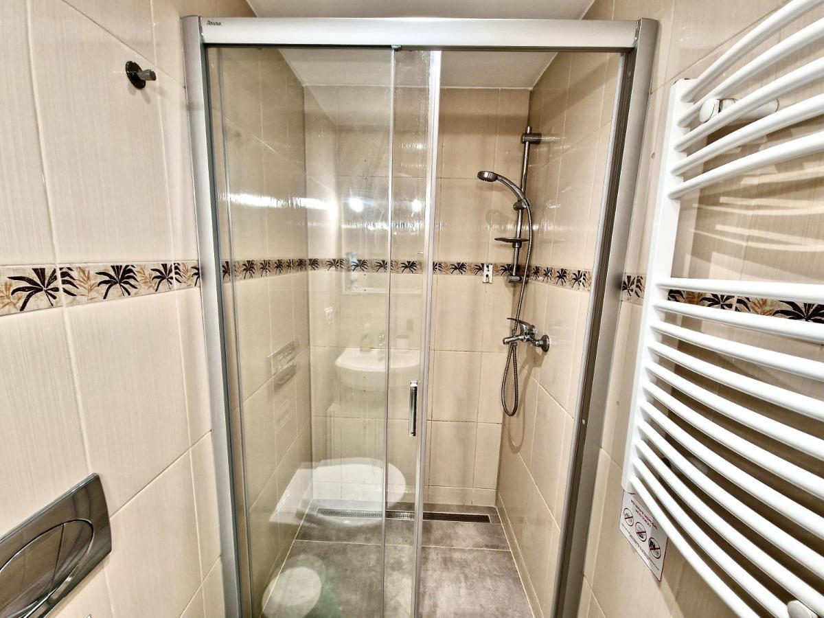 פראג Ground Floor Apartment מראה חיצוני תמונה